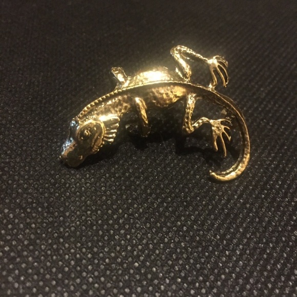 🦎 Awesome Single Lizard Iguana Chameleon Left Ear cuff 🦎 - Picture 5 of 12